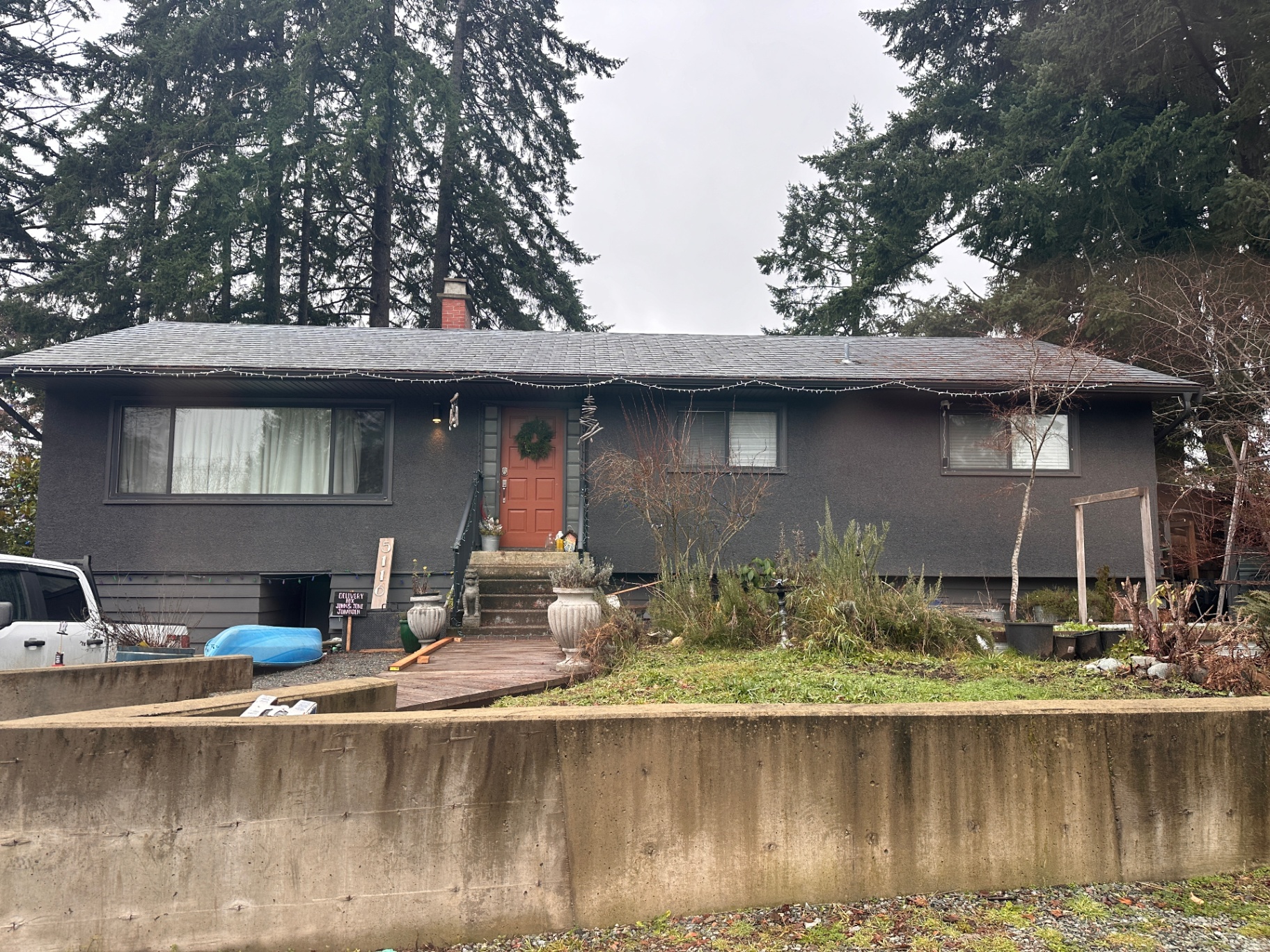 Full property refresh & lawn restoration — before